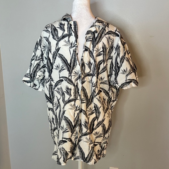 Express Other - [Express] Black/White Palm Frond Linen Button Down Shirt - Size Medium